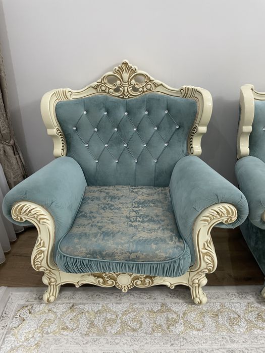 Диван сатылады