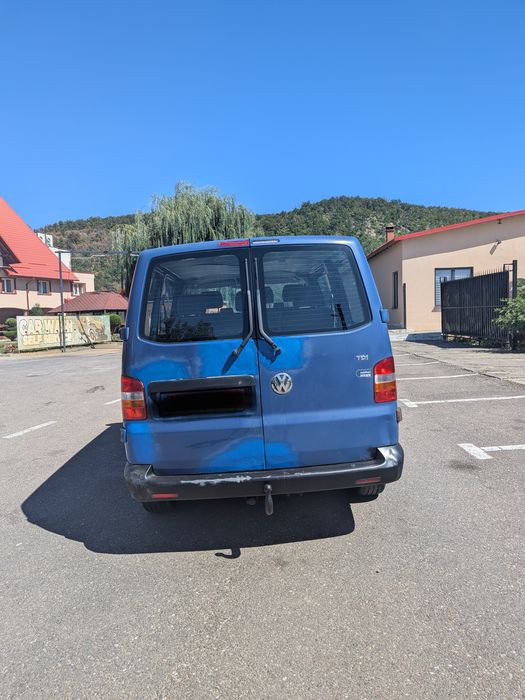 Masina Volkswagen T5