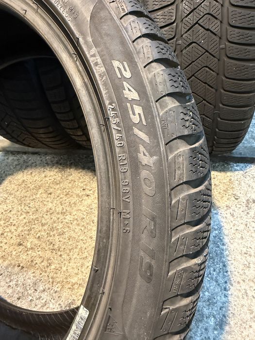 Гуми 245/40/19 PIRELLI Sottozero Winter