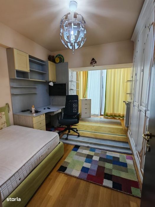 Apartament 5 camere | De Vanzare | Unirii | 2 Locuri Parcare