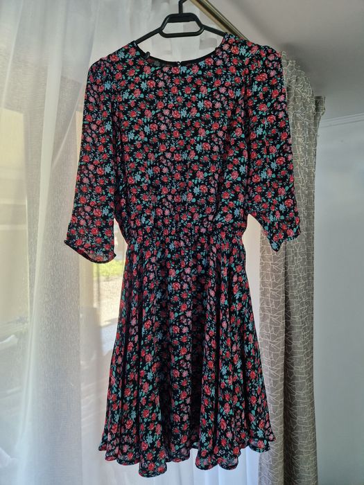 Rochiță mini înflorată din Pimkie