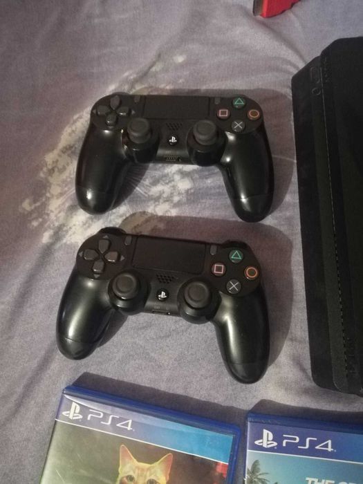 PlayStation 4 slim