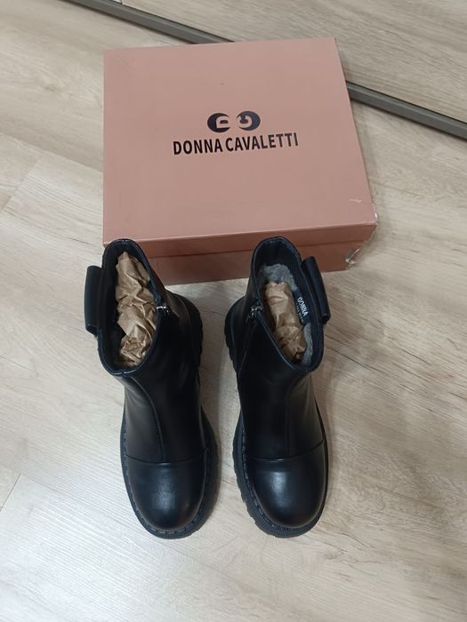 Новая  обувь на девочку р36