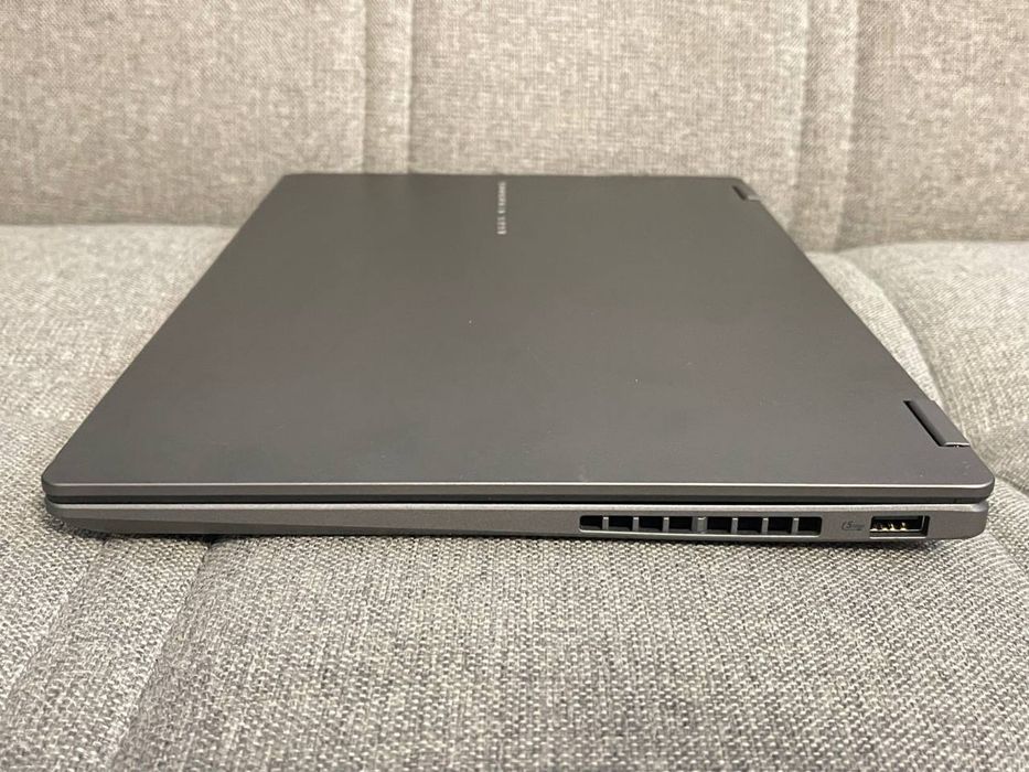 Asus 2025 Oled x360 ultra 7 Arc graphics