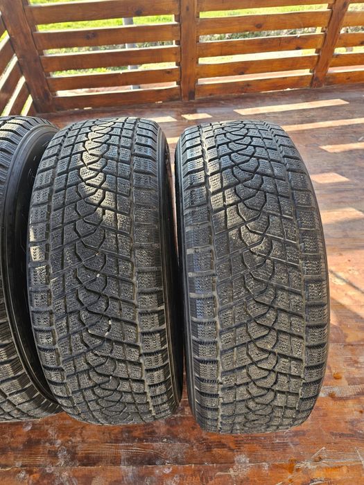 Шины зимние 265/65/17