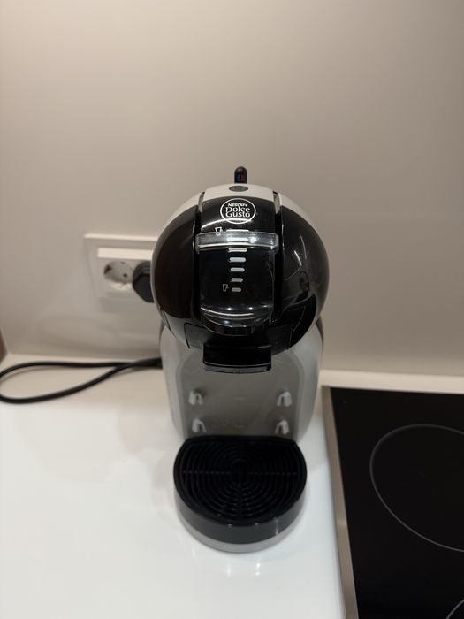 Продам кофемашину Nescafe Dolce Gusto