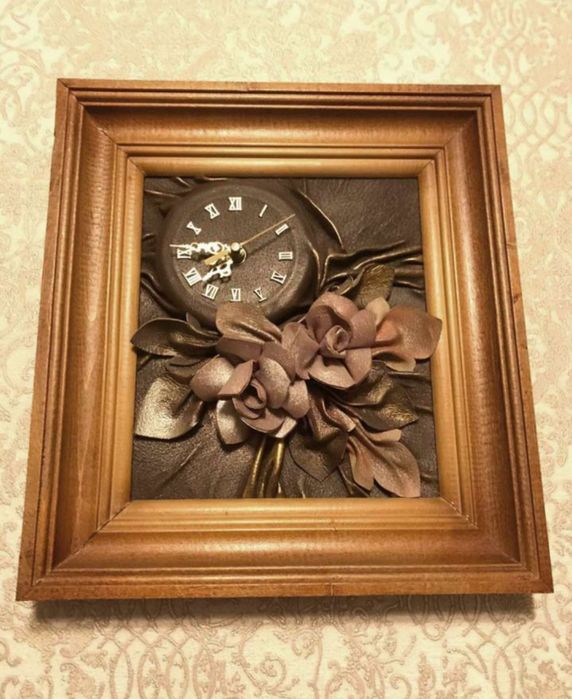 Настенные часы 30х30см дерево кожа Польша.