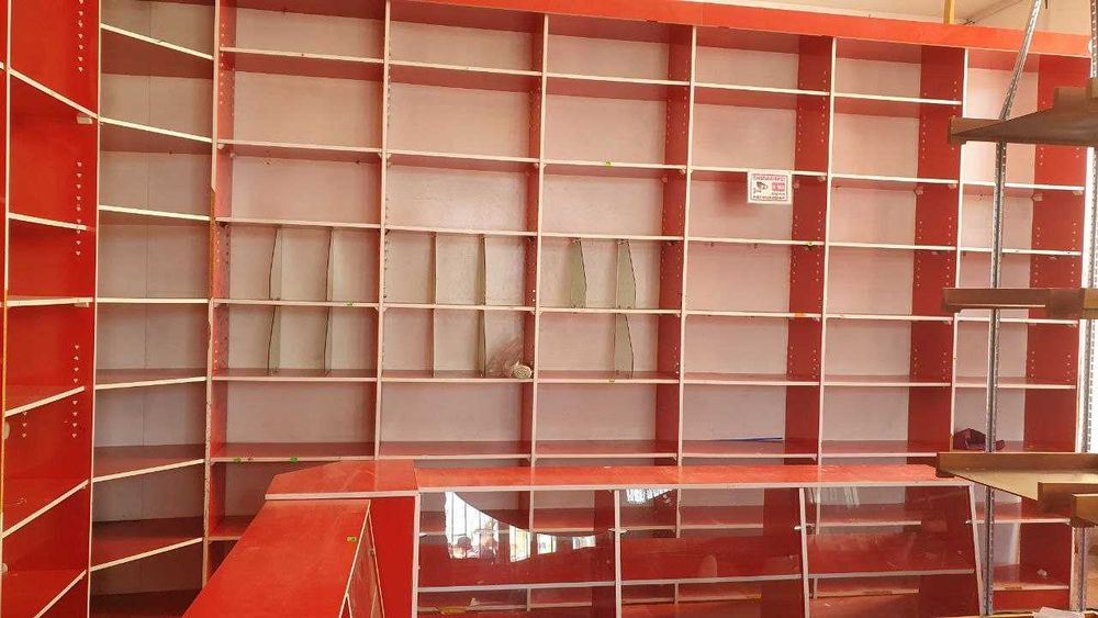 Мебель витрина для магазина