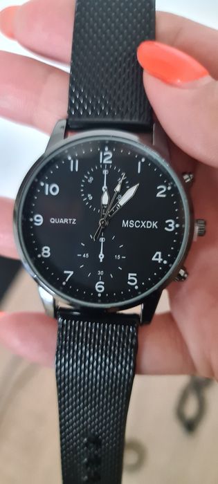 Ceas nou si accesorii