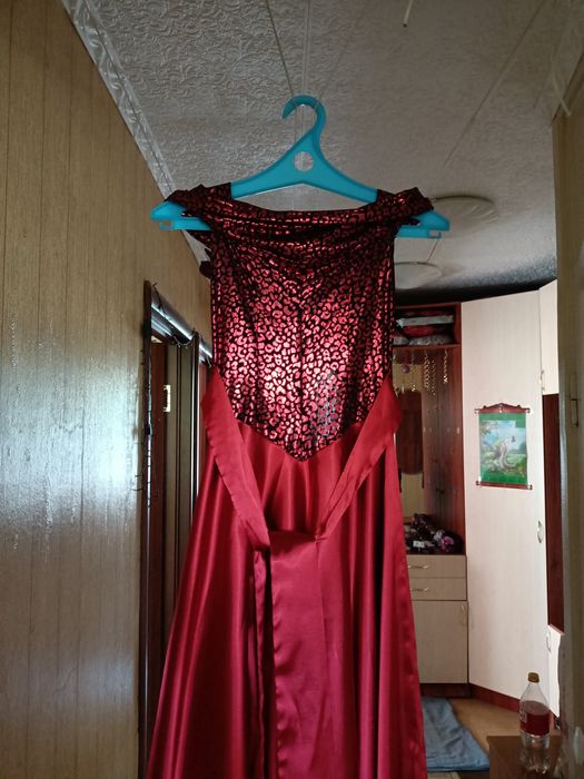 Продаю платья в хорошем состоянии