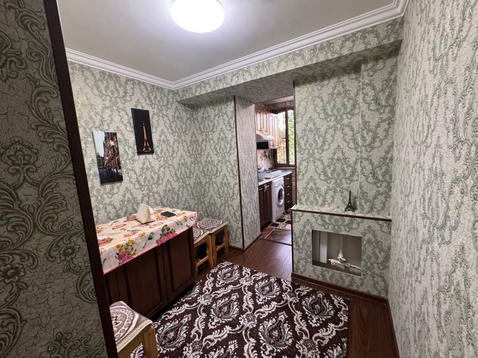 Авиагородок 3 комнаты на первом этаже