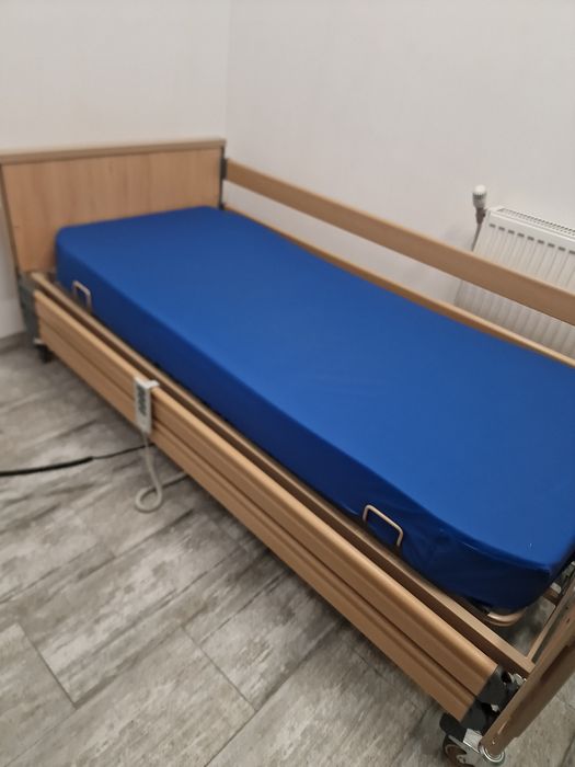 Vând pat Electric pt.persoane vârstnice sau cu dizabilități