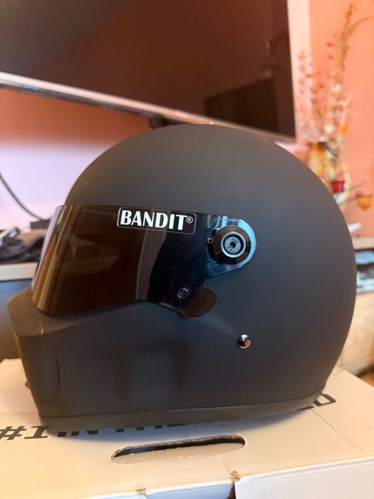 Мото каска Bandit Размер: L (използвана)