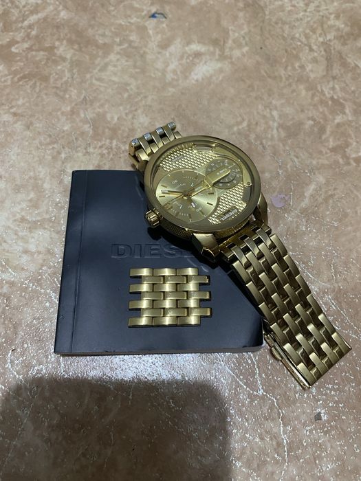 Продаются часы наручные мужские