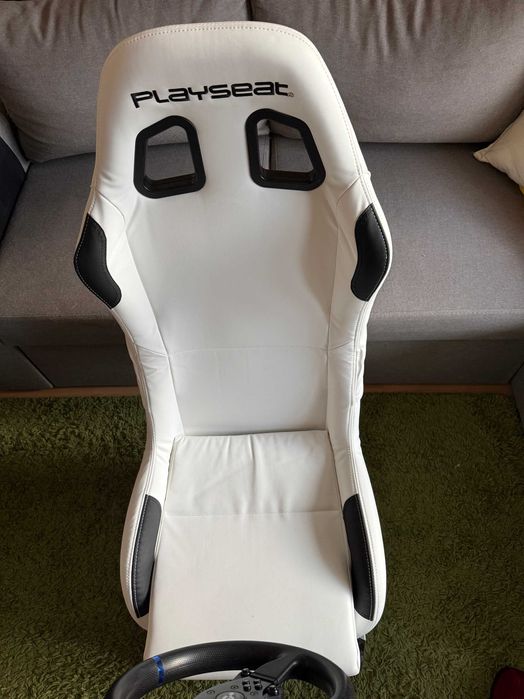 Thrustmaster T300RS GT + Playseat Evolution