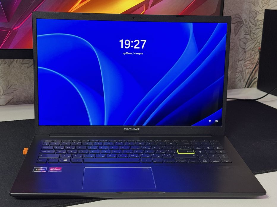 Ноутбук ASUS VivoBook M513U