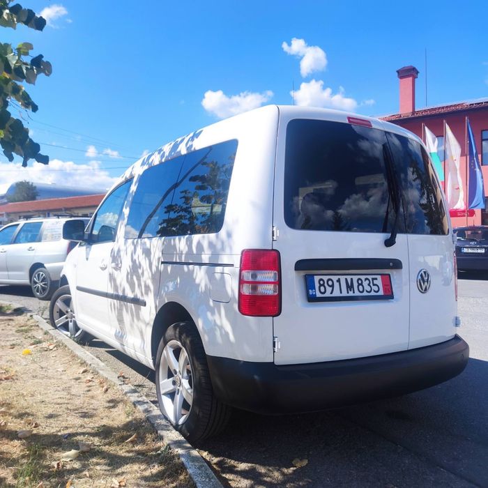 Продавам Volkswagen Caddy