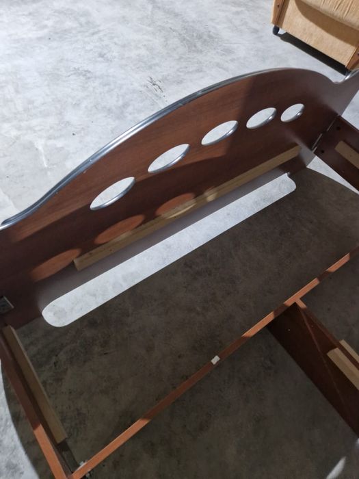 Продам кровать вместе с матрасом 1.4Х2.0