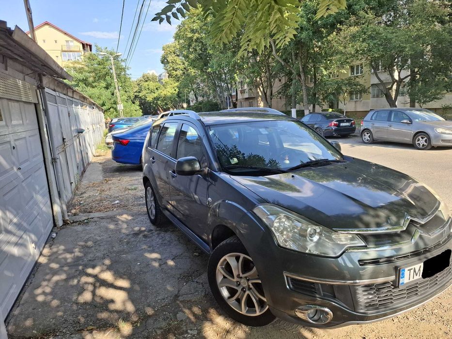 Citroën C-Crosser 2.0 Diesel 140 CP 2009 4x4 cu 7 Locuri