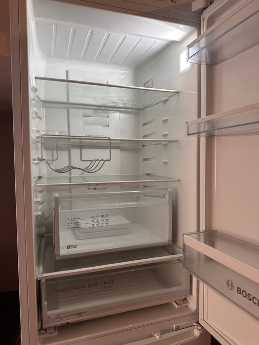 Холодильник BOSCH