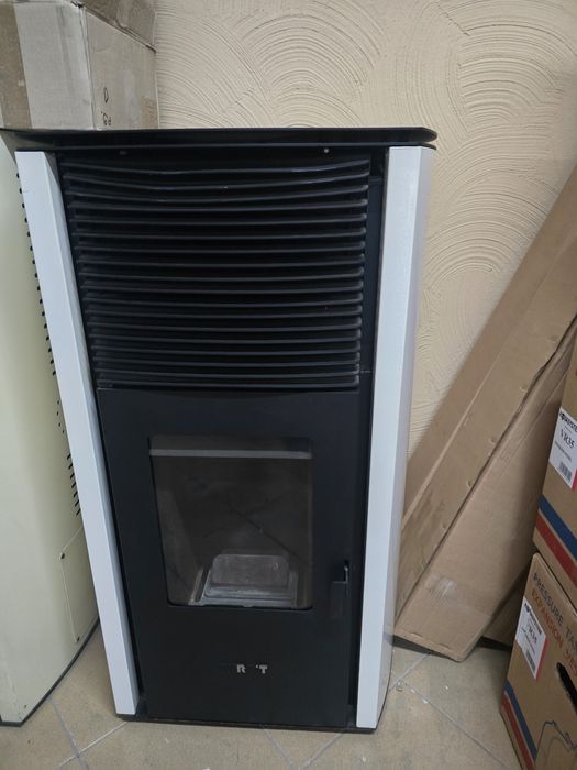 Пелетна камина Burnit Advant 25 kW