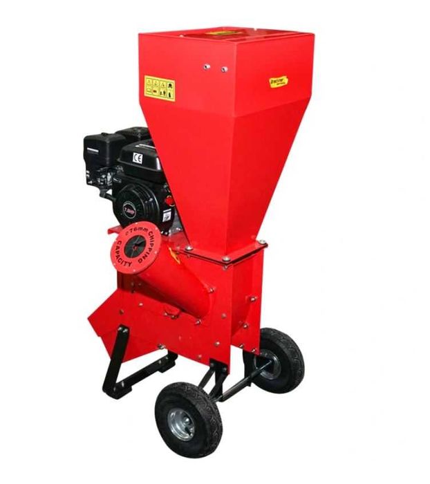 Tocator crengi prin angrenare motor benzina 6.5 CP utilaj nou