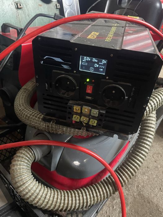 Продавам инвертори