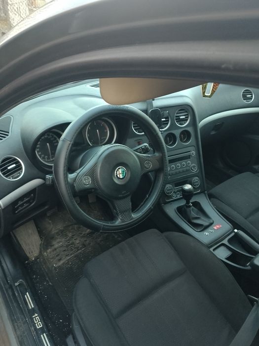 Vând Alfa Romeo 159
