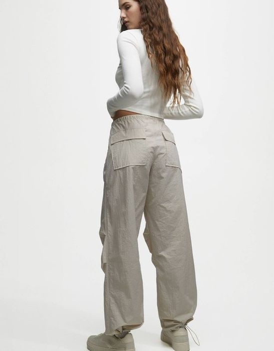 Брюки парашюты Pull&Bear Xs