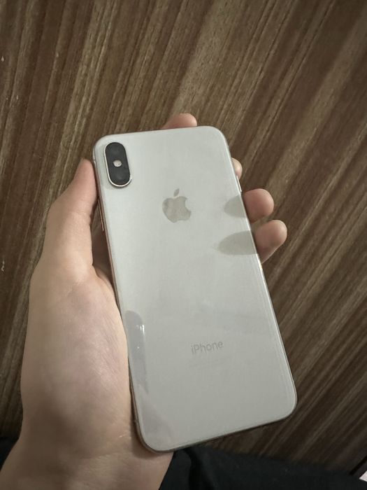Iphone X / 64 / Белый