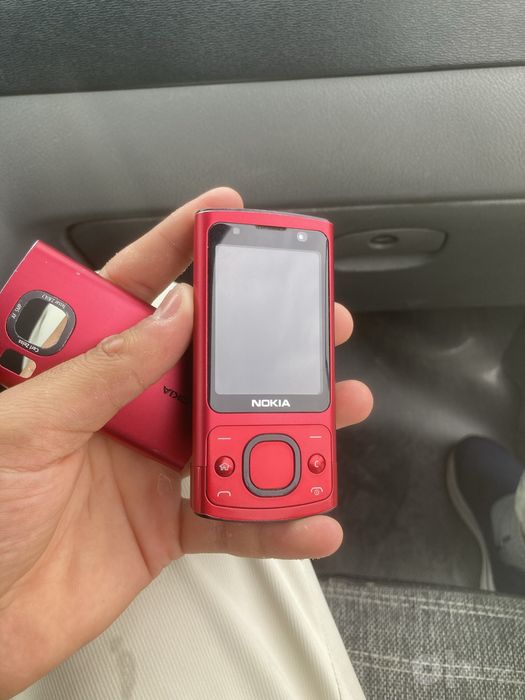 Nokia 6700 slider