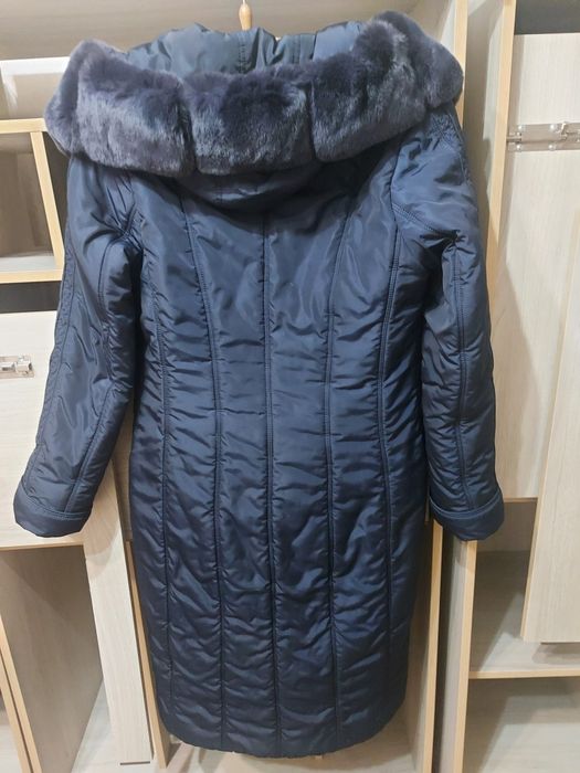 Продам женское зимнее пальто.