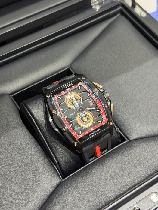 Cvstos Challenge Chrono GMT Black Steel / Red Dial – Limited Edition – 45mm – 2026 – Пълен комплект