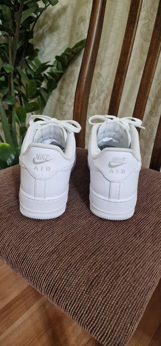 Продам кроссовки Nike Air Force 01 Low