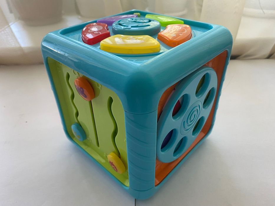 Развивающая игрушка