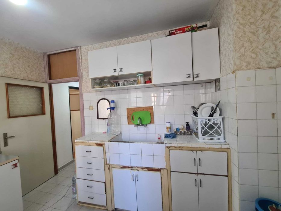 Продава се Тристаен апартамент в Хасково, Любен Каравелов - 80 кв.м за 893 €/кв.м - Снимка #4