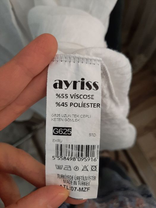 Белая длинная рубашка из льна