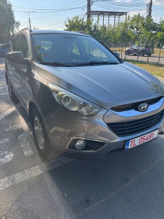Vând Hyundai ix35