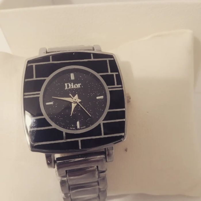 Часы Dior. Хорошая цена