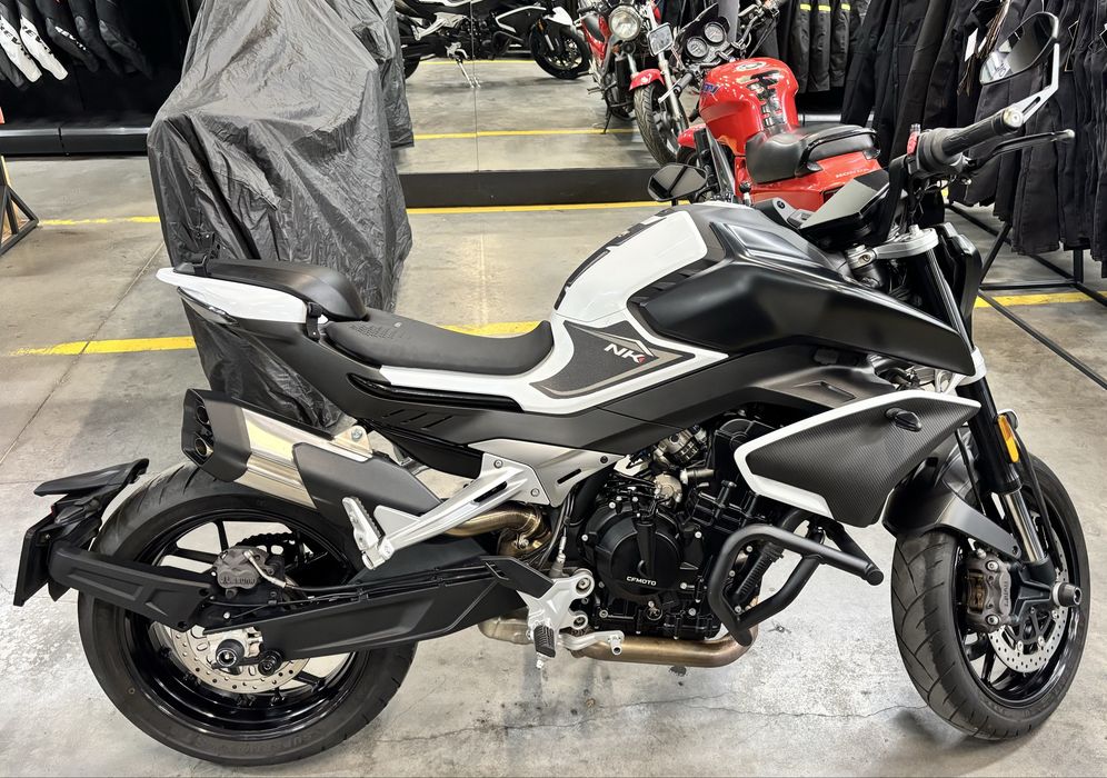 CFMOTO 800NK Advanced