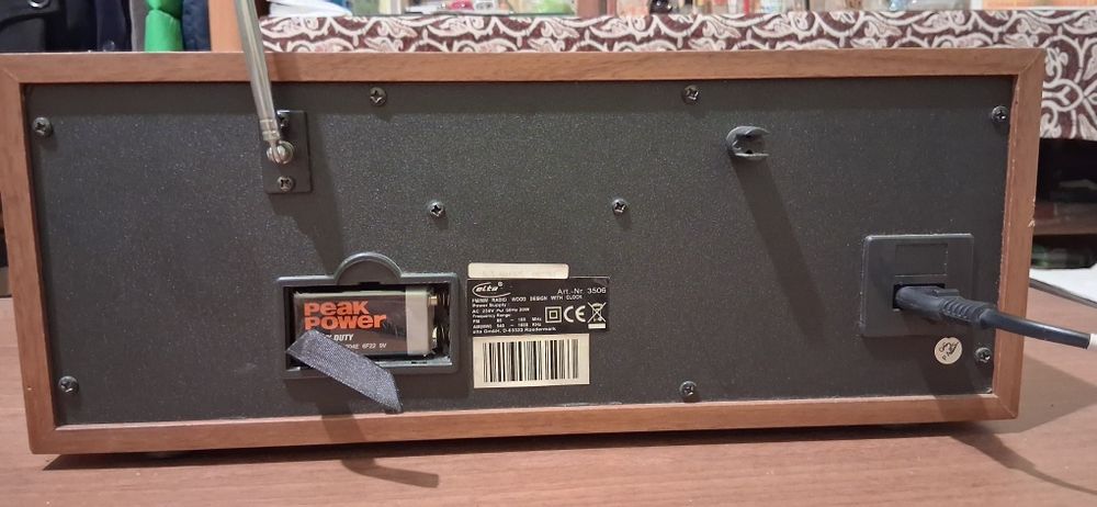 Elta -radio fm,mw,am,sw cu ceas 230V ,stereo,afisaj