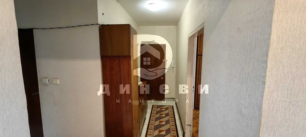 Продава се Тристаен апартамент в Стара Загора, Опълченски - 95 кв.м за 932 €/кв.м - Снимка #13