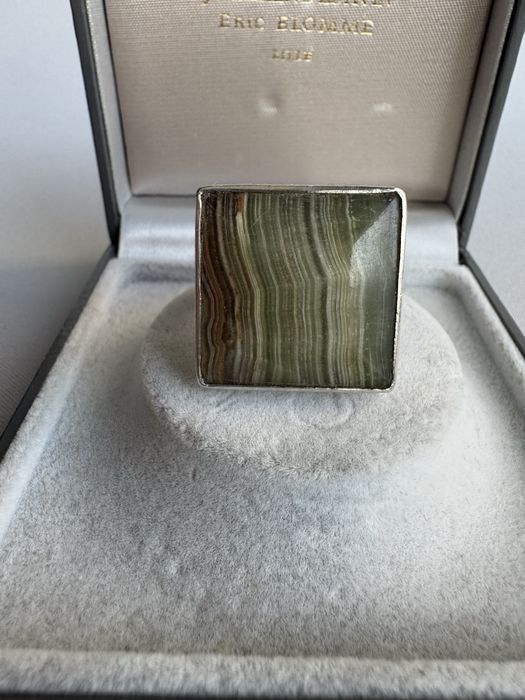 Inel din argint si agat