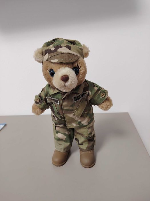 Ursuleț de pluș militar