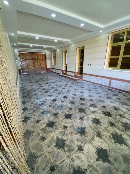 Hovli uchastka Chirchiq