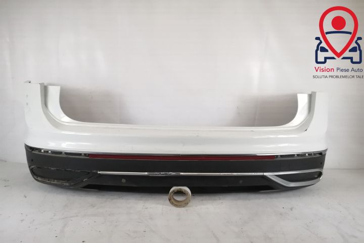 Оригинална задна броня със сензори и полички във добро състояние Фолкс