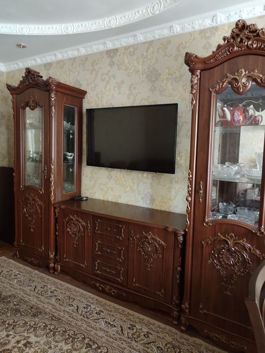 Горка для гостинной