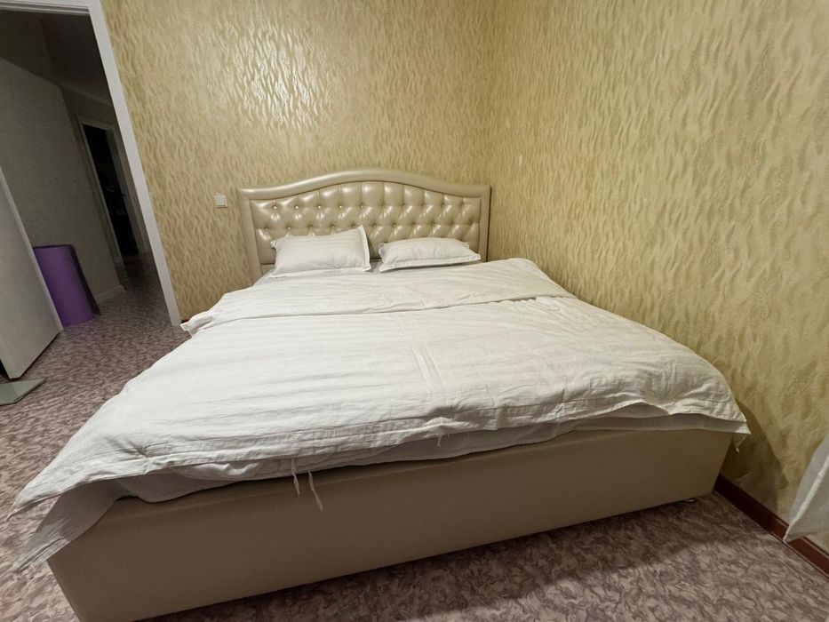 Кровать двуспальная