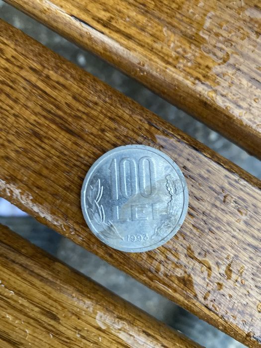 Vand 100 lei 1993 pret in lei 2000