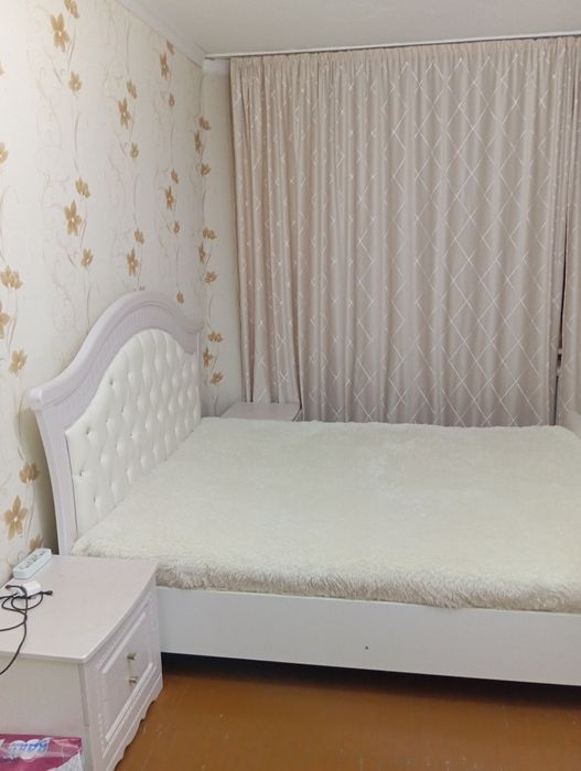 Продам спальный гарнитур